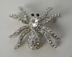 Awesome Halloween Trick or Treat Silver Tone Rhinestone Spider Ghoulish Pin - Picture 1 of 4