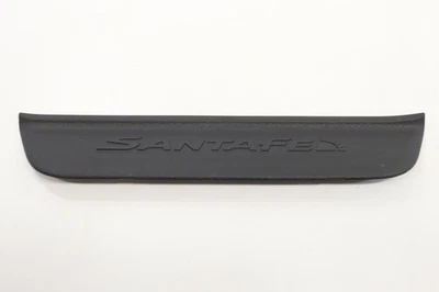 2019 - 2023 HYUNDAI SANTA FE REAR LEFT DOOR SILL PLATE OEM 85877S2000 BLACK_UUE - Image 1 of 4