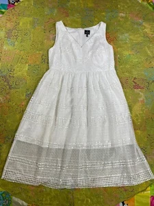 EUC Adrianna Papell White Dress 16W Lace Overlay Wedding Bridal Shower POCKETS - Picture 1 of 17