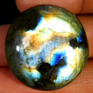 Venta al por mayor 61,65 quilates. Piedra preciosa de cabujón redondo de labradorita fuego milagroso natural - Imagen 1 de 3