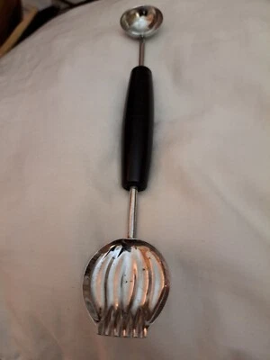 Bailarina de melón vintage EKCO EE. UU. mango negro doble cabeza cucharada de bola de 1" Foto 1 de 2