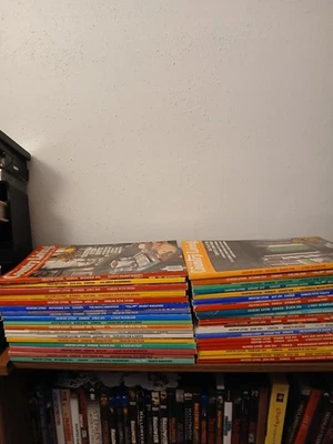 Lot of 36 Vintage COUNTRY LIVING MAGAZINE 1990 1991 1992 1993 1994 1995 1996  - Image 1 of 4