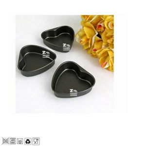 SET 3 FORMINE STAMPO DOLCE FORMA DI CUORE CM 9X9X2,3 H ALLUM. ANTIADERENTE - Foto 1 di 1