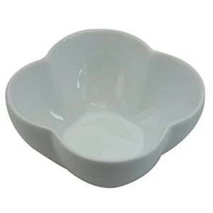 Dish Dip Clover Shape Perfect for Serving Dishwasher Safe White Porcelain 10cm - Picture 1 of 1