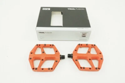 New! Look Trail Fusion Flat Composite Mountain Bicycle Pedals Red - Image 1 of 4