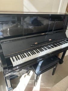 Yamaha Upright Piano - Picture 1 of 6