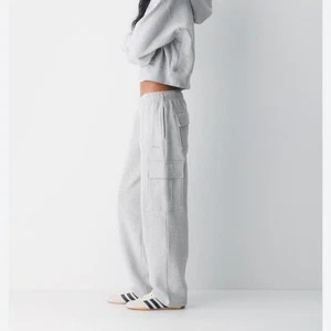 Pantalones deportivos Aritzia TNA grises acogedores de vellón mega cargo para mujer 2X informales nuevos con etiquetas - Imagen 1 de 11