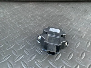 MERCEDES W166 X166 ML550 ML63 GL550 SENSOR DE VELOCIDAD GUIÑADA SENSOR MÓDULO OEM - Imagen 1 de 3