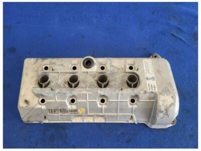 Ford Mustang Cobra SVT 1996-1998 DOHC 4,6 L pasajero diestro válvula cubierta motor Foto 1 de 4