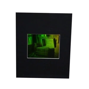 Ático 3D con imagen de holograma de maletero (MATE), coleccionable en tipo haluro plateado - Imagen 1 de 7