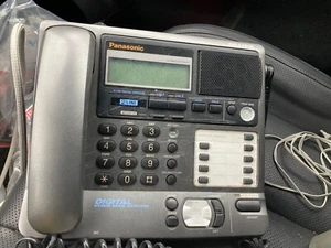 PANASONIC KX-TG000B 2.4GHZ Cordless Phone 2 line digital voice mail system - Zdjęcie 1 z 7