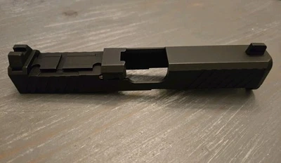 Glock 19 Gen 5 Zev Duty Slide con corte AIMPUNTO ACRO Foto 1 de 4