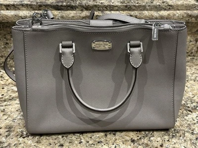 Bolso de Mano MICHAEL KORS Grande de Cuero Gris Excelente Estado  Foto 1 de 4