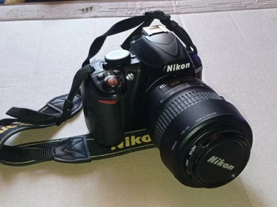 Nikon D3100 SLR  DSLR  AF-S DX 18-55mm  1:3.5 - 5.6 GVR - Bild 1 von 4