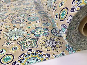 Material cortina de tela estampado de estrellas con flores de acuario 110' extra ancho azul - Imagen 1 de 7