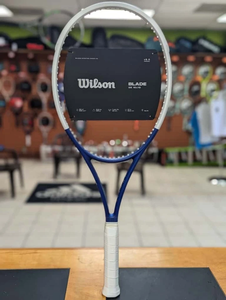 Wilson Blade 98 v8 305 Gr 4 3/8 16x19 Us Open Limited edition