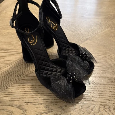 Zapatos de salón Sam Edelman para mujer Colter con correa al tobillo adornados de tacón alto de terciopelo EE. UU. 6 Foto 1 de 4