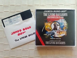 JAMES BOND 007 THE LIVING DAYLIGHTS COMMODORE 64 C64 64C 128 NO AMIGA VIC20 C16 - Bild 1 von 6