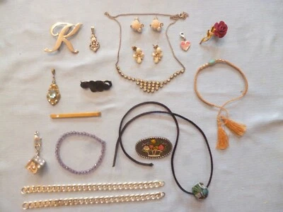 Kette - Ohrringe - Broschen - Anhänger - Konvolut - Modeschmuck - Bild 1 von 4