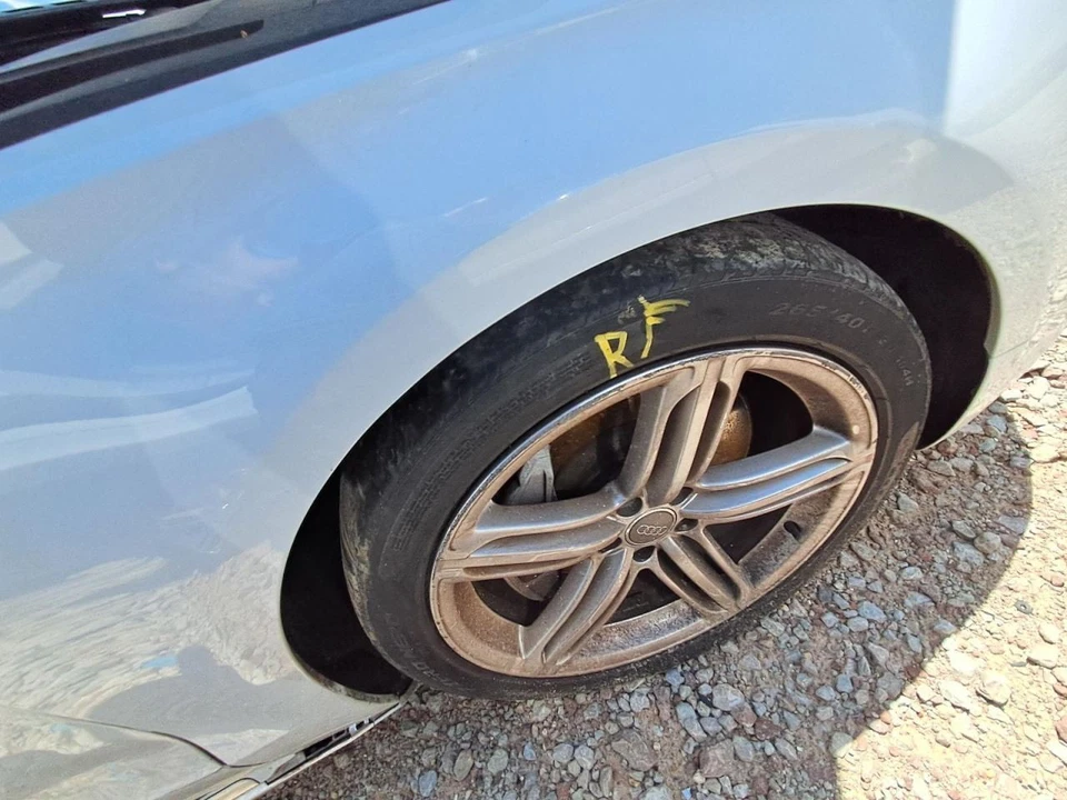 (LOCAL PICKUP ONLY) Passenger Right Fender Fits 11-18 AUDI A8 2561848 Foto 1 de 4