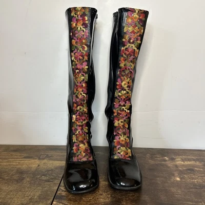 Vintage 1960s Gogo Boots Beautiful Embroidery  Sz 8 like 7-7.5 See  New Photos - Image 1 of 4