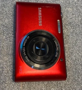 SAMSUNG DIGITAL CAMERA MODEL ST72 -RED -USED- 16.2 MEGA PIXEL - Picture 1 of 4