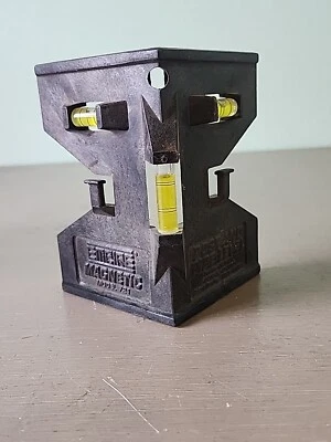 Empire Level 720, 5-1/4 In. Plastic Post & Pipe Multi Level Black K16 - Image 1 of 4