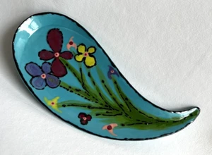 Vassoio portapiatti ceramica smaltata fantasia floreale multicolore Art Pottery - Foto 1 di 8