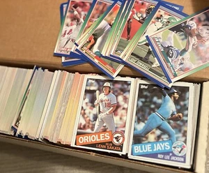 SUPER 800 VINTAGE BASEBALL ⚾️FOOTBALL 🏈 Und BASKETBALL 🏀 LOT /CAN’T GO WRONG! - Bild 1 von 5