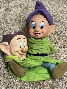 12" Disney Whistling Dopey Snow White Doll Playmates 2004 TESTED And Dopey Cup - Picture 1 of 10