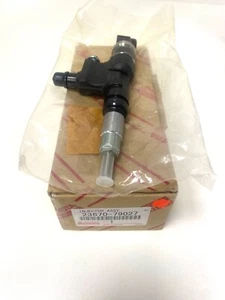 Original Denso 23670-79026 23670-79027 Fuel Injector for HINO/TOYOTA Dyna N04C - Picture 1 of 2