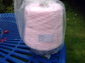 JAMES BRETT BABY PEACH 4-FÄDIG MASCHINENHANDSTRICKWOLLE 500 G KONEN FÄRBEN 4 X 8 GARN - Bild 1 von 12