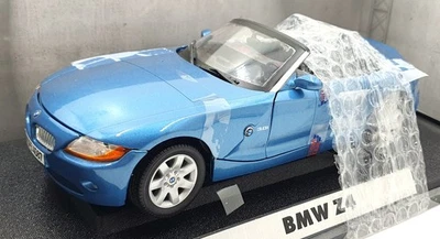 Motor Max 1/18 Scale Diecast 73100 - BMW Z4 Roadster - Light blue - Image 1 of 4
