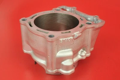 2003 - 2004 Yamaha YZ450F YZ 450F Cylinder Jug Barrel Top End 5TA-11311-12-00 - Image 1 of 4