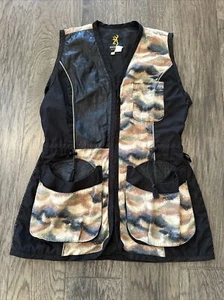 Browning Shooting Gun Pad Leather Large Vest, Zipped, Blk w/ Wooded Camo, PO-VG - Picture 1 of 7