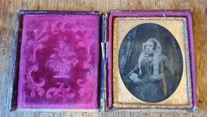 ANTIKE 6. PLATTE AMBROTYPIE FOTOGRAFIE EINER DAME UM 1850 - GEFASST - Bild 1 von 10