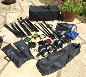 Photography Lighting Set: Cowboy Studio / Unbranded Tripods Softbox AS-IS - Picture 1 of 11