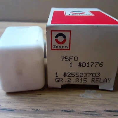 Nuevo de Lote Antiguo Corvette Camaro Firebird Bocina y Escotilla Trasera Relé Eléctrico 25523703 86-90 Foto 1 de 4