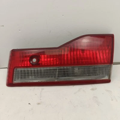 Luz trasera derecha montada en el maletero Honda Accord 1998-2001 OEM  Foto 1 de 4