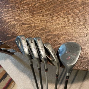 Nice Lot of 5 Hogan Golf Clubs 4,6,7,8 + 3 wood with R flex graphite shafts - Picture 1 of 14