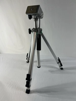 Velbon Camera Tripod Tri-pak 2 Adjustable Heavy Duty Pan Tilt 3 Way Crank Extend - Image 1 of 4