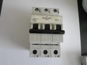 GEC ALSTHOM C20 20 AMP X3020C TRIPLE POLE MCB CIRCUIT BREAKER - Imagen 1 de 1