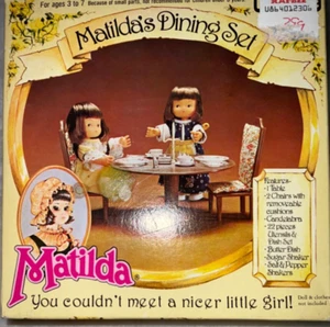 Pedigree Matilda’s Dining Set Table Chairs Dishes Dollhouse Marlowe Toys A16 - Picture 1 of 8