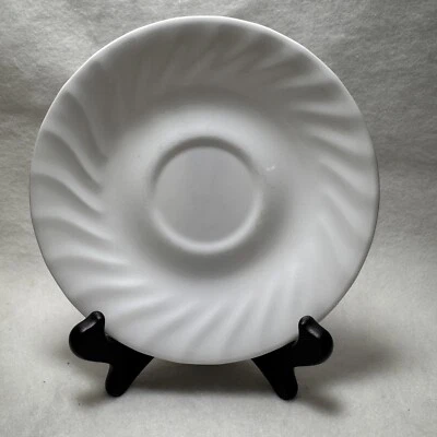 Corelle Taza Blanca Platillo Encantamientos Elegancia Diseño Ondulado EE. UU. Taza de Café o Té Foto 1 de 4