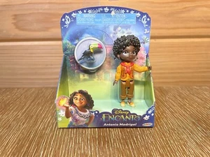 Disney Encanto 3" Figure Antonio Madrigal & Toucan Figure 2022 Jakks - Bild 1 von 2