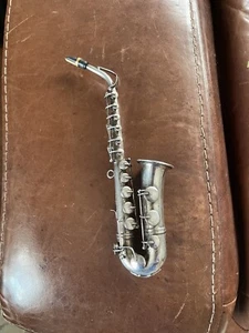 Vintage Silver Plated Saxophone Ornament 6.5” - Bild 1 von 5