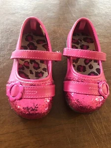 Koala Kids Dark Pink Sparkle Mary Janes Hard Sole Sz 7 NWOT - Picture 1 of 6