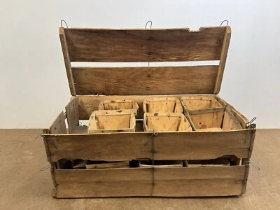 Vintage WOOD CRATE Berry Basket Carrier quart shipping country rustic storage PA - Image 1 of 4