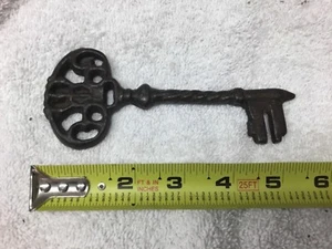 LLAVE PUERTA HIERRO FUNDIDO VINTAGE - Imagen 1 de 1
