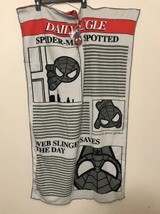 Spiderman Marvel Towel Groundsheet Cinch Bag with Spiderman Keychain - Picture 1 of 7